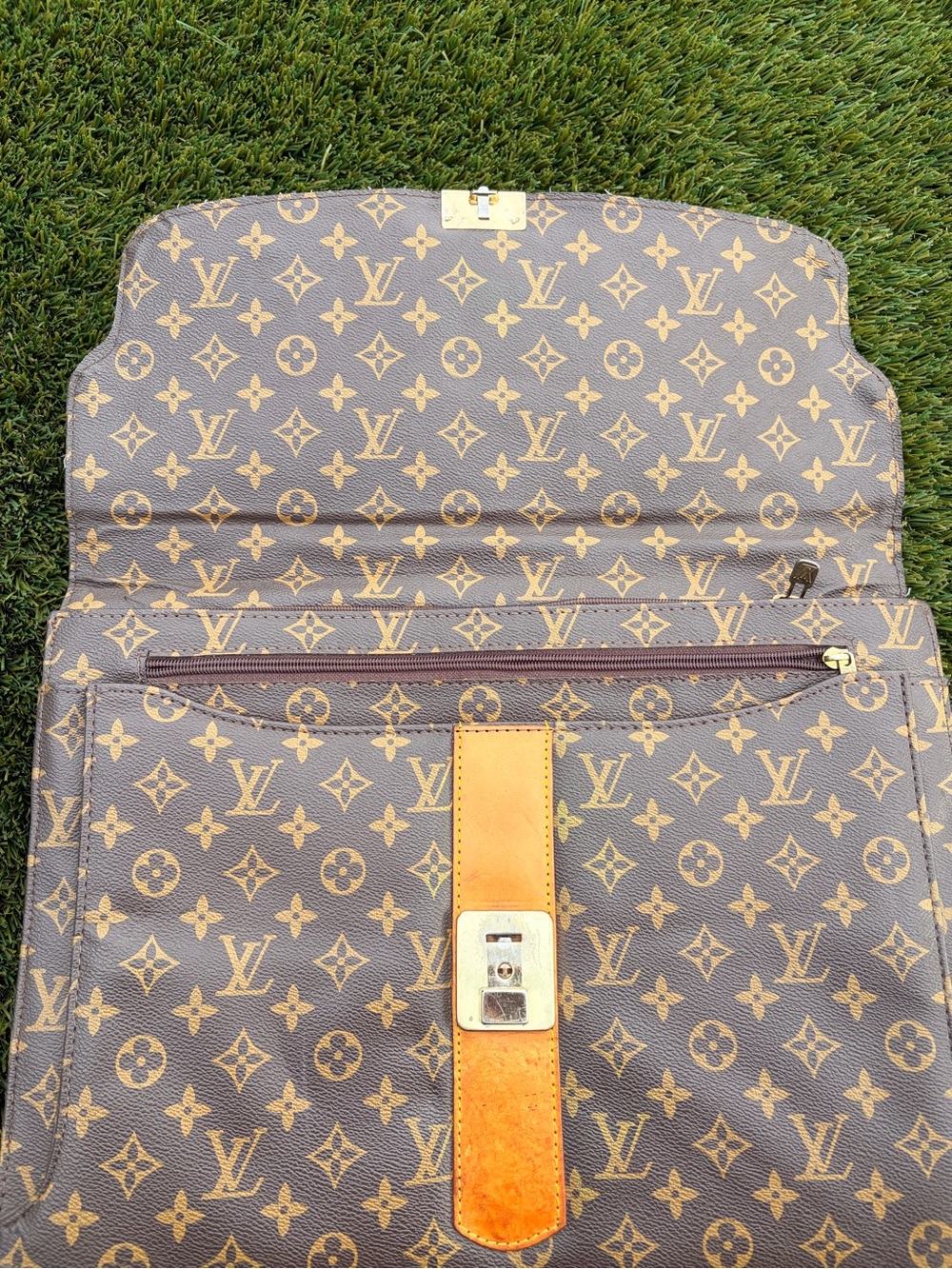 LV Brown Monogram Briefcase with Tan Leather Trim - Picture 4 of 16